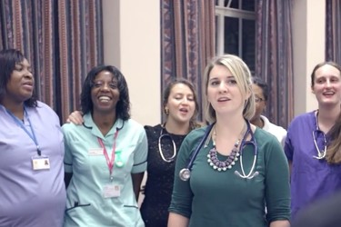 A Bridge Over You, la canción que desbancó al propio Justin Bieber 