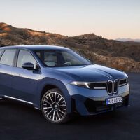El BMW iX3 ya tiene precio en España: es mucho más barato que su rival de Audi y cuesta lo mismo que el BMW X3 con motores de combustión