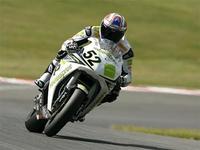 Muchos nombres para la moto de Toseland