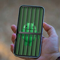 Instalar una app fuera de Play Store puede desencadenar el 'efecto mariposa'. El nuevo sideloading de Android deja muchas dudas