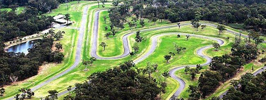 Le quitaron el carnet por conducir demasiado rápido su Ferrari, así que se construyó un circuito privado al que no puede ir (casi) nadie 