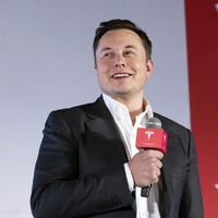 Ni la Cybertruck salvó a Tesla: su valor de marca cayó 26% en un año. La polarización que provoca Elon Musk la está destruyendo