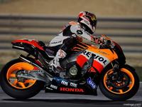 Grave caída de Dani Pedrosa en el segundo día de entrenamiento de Qatar