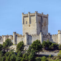 Este el castillo más imponente y mejor conservado de España que puedes visitar a dos horas de Madrid 