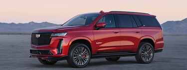 Bendita animalada: el nuevo Cadillac Escalade V es una mole de 2,8 toneladas catapultada por un V8 de 682 CV 