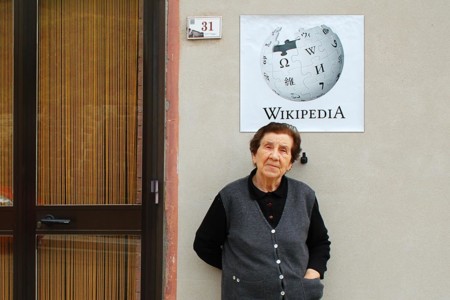 Pueblos que emulan internet, la mala jugada de Booking y duplicar la memoria RAM con una aplicación: Internet is a Series of Blogs (360)