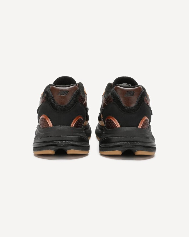 New Balance Lleva La Mitologia A La Calle Con Unas Zapatillas Que Haran De Una Leyenda Tu Mejor Look De Otono