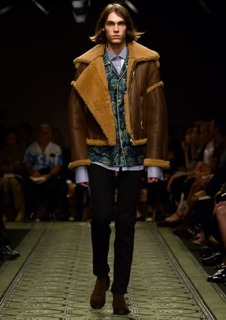 Burberry seduce con su colección de otoño y nos hace celebrar el concepto “véanlo ahora, cómprenlo ahora”
