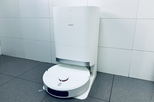 Xiaomi tiene un robot aspirador que también friega, funciona hasta en alfombras y su precio nunca ha estado tan bajo