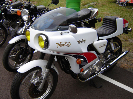 Norton John Player Special