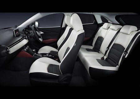 Mazda CX-3 2015 - interior