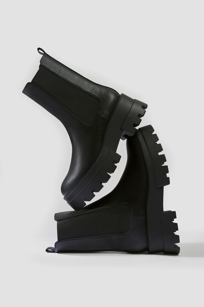 Bota de Piel Original Pull Up Cuadrada con Suela de Hule en Cafe- Diego Imports main image 1