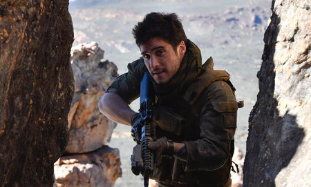 Aquí tienes la primera imagen de la película basada en Monster Hunter. Y no es como esperabas (o sí)