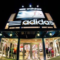 Estas son las zapatillas Adidas perfectas para el día a día que combinan con todo y tienen precio de outlet