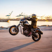 El espíritu Buell renace con una moto custom radical, 175 CV y estilo 'Hijos de la Anarquía' 