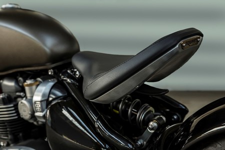 Triumph Bonneville Bobber 2017 4
