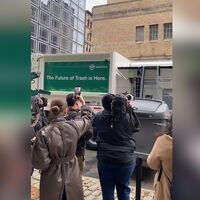 En EEUU acaban de descubrir los camiones de basura que tenemos en España desde hace más de 30 años y están flipando con el invento