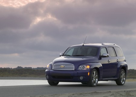 Recordando al Chevrolet HHR, el polémico rival del Chrysler PT Cruiser en la época de los modelos retro