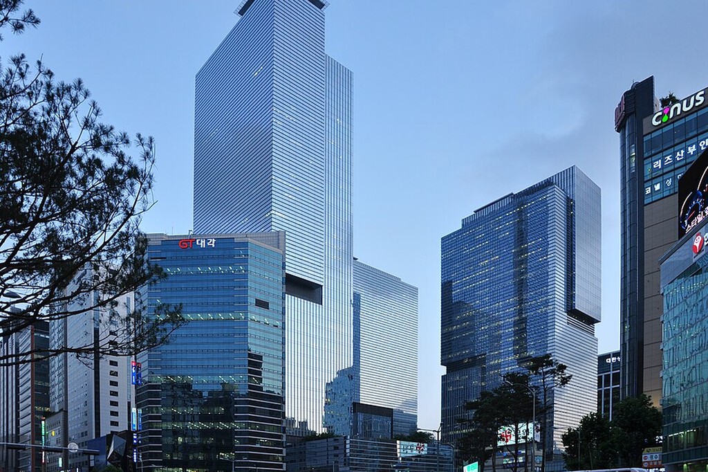 Hay oficinas grandes y luego está Samsung Town, una 'ciudad' en pleno Seúl para más de 20.000 trabajadores