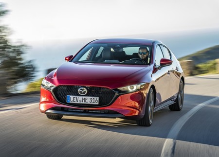 ¡Hazte a un lado, Golf GTI! El Mazda 3 podría finalmente llevar un motor turbo en 2021
