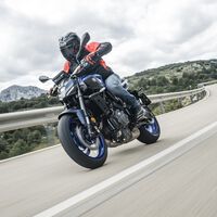 Un estudio lo confirma: agosto es el peor mes del año para montar en moto. Es muy fácil tener un accidente por estos motivos 