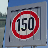 Hay un país de Europa empeñado en demostrar que conducir a 150 km/h por las autovías es seguro. Y ya tiene pruebas