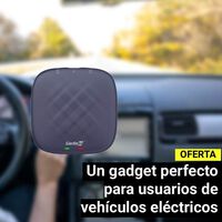 No es un simple adaptador inalámbrico para CarPlay, este convierte la pantalla del coche en un centro multimedia