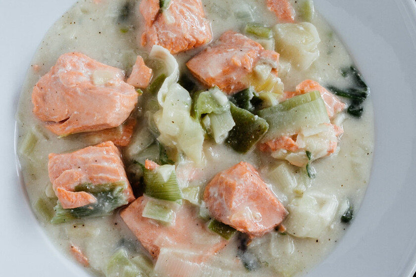 Salmón en salsa blanca. Receta sencilla de pescado