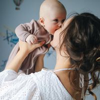 Juegos y actividades para estimular el desarrollo de bebés de 0 a 6 meses