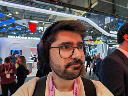 The cameras are at eye level | Image: Xataka