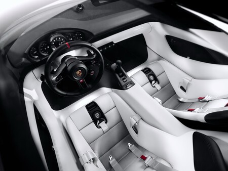 Porsche Mission S interior