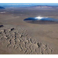 Um dos grandes fracassos da energia solar está no deserto de Nevada, nos EUA: um elefante branco que não serve mais para nada 