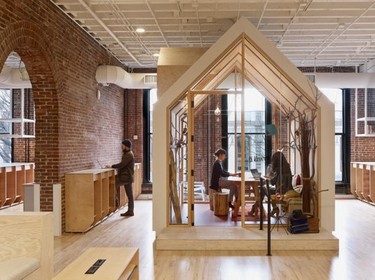 Las oficinas de AirBnB en Portland son mil casas en una