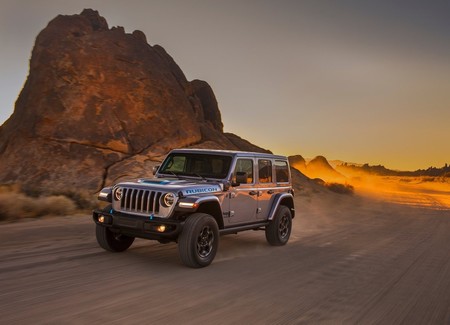 Jeep Wrangler 4xe: un off-roader híbrido enchufable con más par que un diesel y autonomía de 40 km por carga