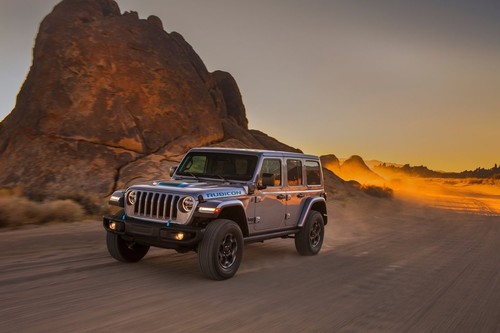 Jeep Wrangler 4xe: un off-roader híbrido enchufable con más par que un diesel y autonomía de 40 km por carga