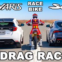 ¿Una GASGAS del Dakar puede con un Toyota GR Yaris y un Supra de casi 400 CV? Puede