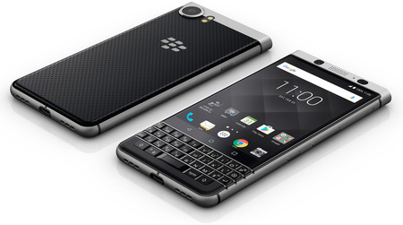 BlackBerry anuncia que TCL dejará de vender sus móviles: la empresa china pierde los derechos de fabricación y venta