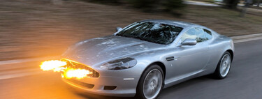 Este auto tiene lanzallamas. Parece de una película de 007, pero es real y está a la venta 
