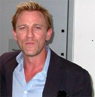 Daniel Craig no sabe conducir su Aston Martin DBS