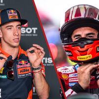 Pedro Acosta reconoce que lleva un año corriendo lesionado: "Se me duermen los dedos. Casi me llevo por delante a Marc Márquez" 