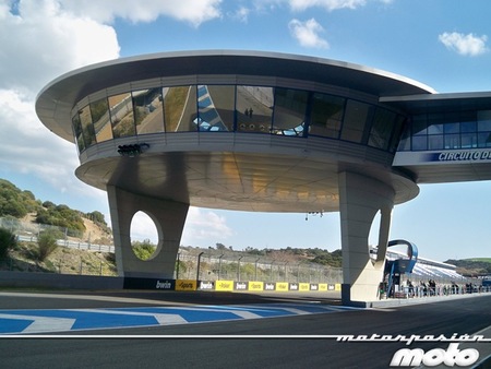 Las imágenes de los test oficiales de Moto2 y Moto3 en Jerez