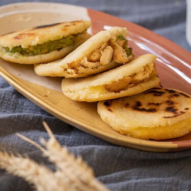Cómo hacer arepas caseras: la mejor receta de masa y consejos de rellenos