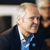 El CEO de Ubisoft reacciona a las noticias sobre Microsoft. Aunque Xbox anuncie el rumoreado paso a multiplataforma, el cambio "no tendría un gran impacto en la industria"