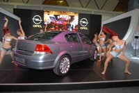 Opel Astra Sedan, debut en Estambul