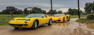 ¡Imágenes históricas! Este es el Lamborghini Miura en la ganadería de Miura
