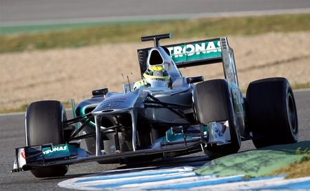 Nico Rosberg mantiene a Mercedes en primera posición al término de la tercera mañana en Jerez