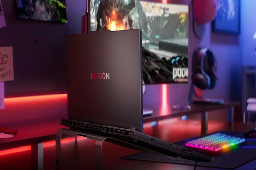 Oferta flash para este portátil gaming con un hardware para jugar durante años: 32 GB de RAM, RTX 5070 y hasta pantalla OLED 