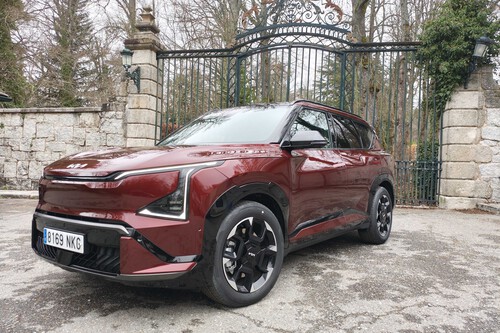 Probamos el Kia EV5: la versión eléctrica del Sportage tiene una habitabilidad de locos y autonomía para ir a la playa sin tener que parar