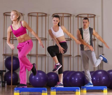 Combinando entrenamiento de fuerza con clases colectivas, ¿qué pasa en tu cuerpo?