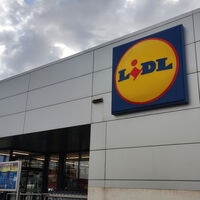 Ha llegado a Lidl el toallero ideal para cuartos de baño pequeños: de bambú y por menos de 13 euros